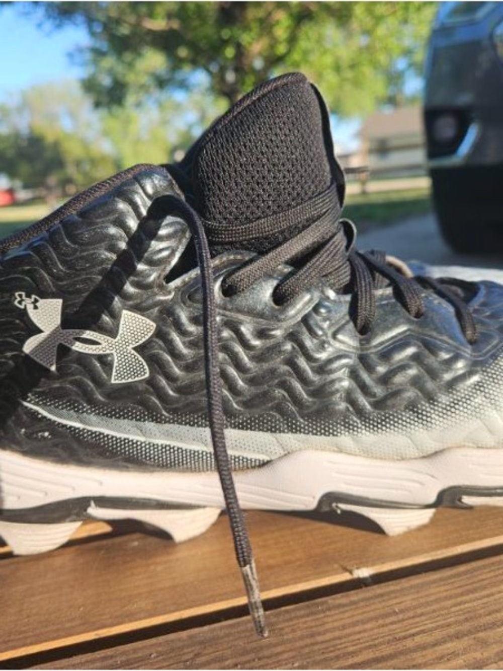 Under Armour Men's Spotlight Hammer RM Football Cleats